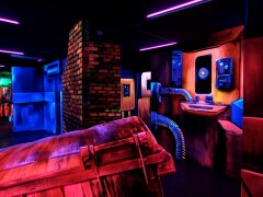 ICOBO FunZone Zwolle lasergame arena 01
