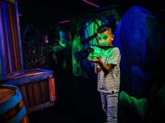 ICOBO Monkey Town Groningen lasergame arena 01