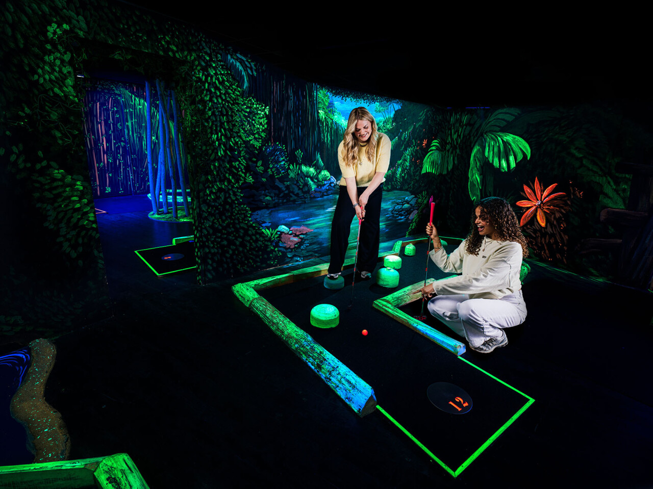 ICOBO Monkey Town Groningen minigolf 03