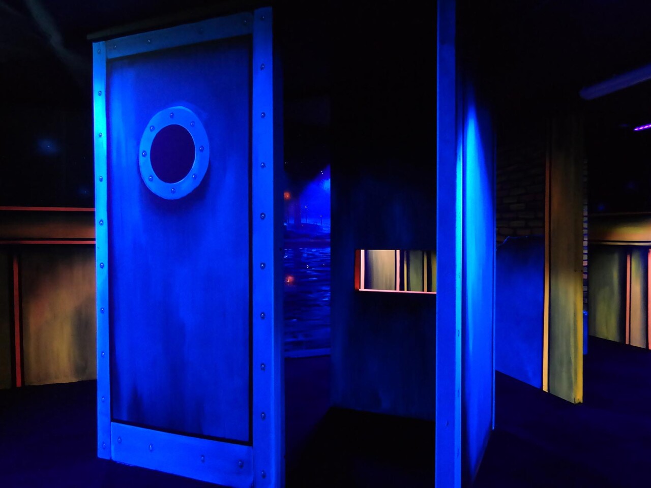 ICOBO Monkey Town Rotterdam lasergame arena 05